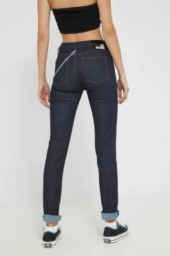 Γυναικεία Straight και Regular Τζιν παντελονι Love Moschino σκούρο μπλε -Love Moschino Κατάστημα unnamed file 1368