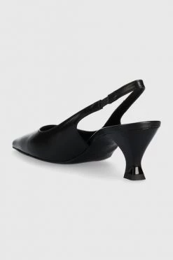 Γυναικεία Χαμηλά τακούνια Δερμάτινα γοβάκια Love Moschino μαύρο, -Love Moschino Κατάστημα unnamed file 2218