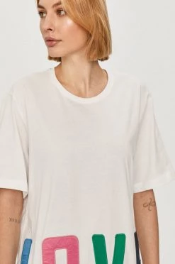 Γυναικεία Κοντομάνικο Love Moschino - Μπλουζάκι φούξια -Love Moschino Κατάστημα unnamed file 2485