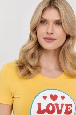 Γυναικεία Κοντομάνικο Μπλουζάκι Love Moschino κίτρινο -Love Moschino Κατάστημα unnamed file 2634