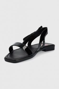 Γυναικεία Σανδάλια Love Moschino χρώμα: μαύρο -Love Moschino Κατάστημα unnamed file 3053