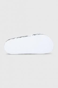 Γυναικεία Σαγιονάρες Love Moschino - Παντόφλες Love Moschino - Παντόφλες λευκό -Love Moschino Κατάστημα unnamed file 3502