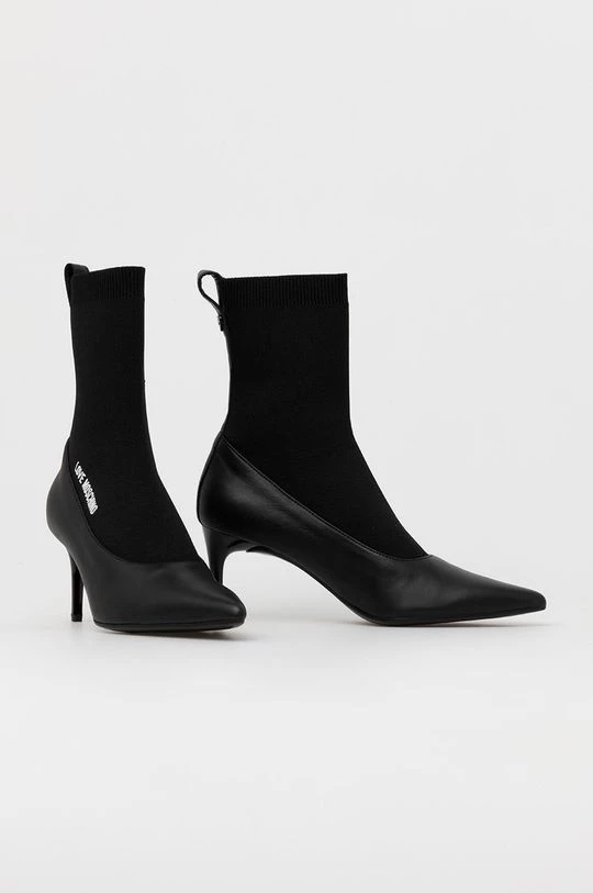 Γυναικεία Μποτάκια Love Moschino χρώμα: μαύρο 2 Γυναικεία Μποτάκια Love Moschino χρώμα: μαύρο - Image 2