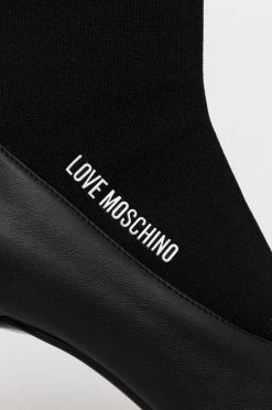 Γυναικεία Μποτάκια Love Moschino χρώμα: μαύρο 8 Γυναικεία Μποτάκια Love Moschino χρώμα: μαύρο -Love Moschino Κατάστημα unnamed file 366