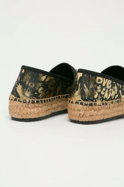 Γυναικεία Εσπαντρίγιες Love Moschino - Δερμάτινες εσπαντρίγιες μαύρο -Love Moschino Κατάστημα unnamed file 3769