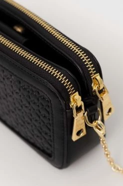 Γυναικεία Τσάντες χειρός Τσάντα συμπλέκτη Love Moschino μαύρο 7 Γυναικεία Τσάντες χειρός Τσάντα συμπλέκτη Love Moschino μαύρο -Love Moschino Κατάστημα unnamed file 408